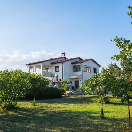 Attraktive Mit Privatem Pool Apartment Labin (Istria)